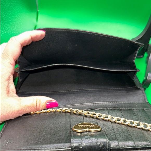 Gucci Sima Black and Gold Wallet with Heart Embellishment - Picture 10 of 13